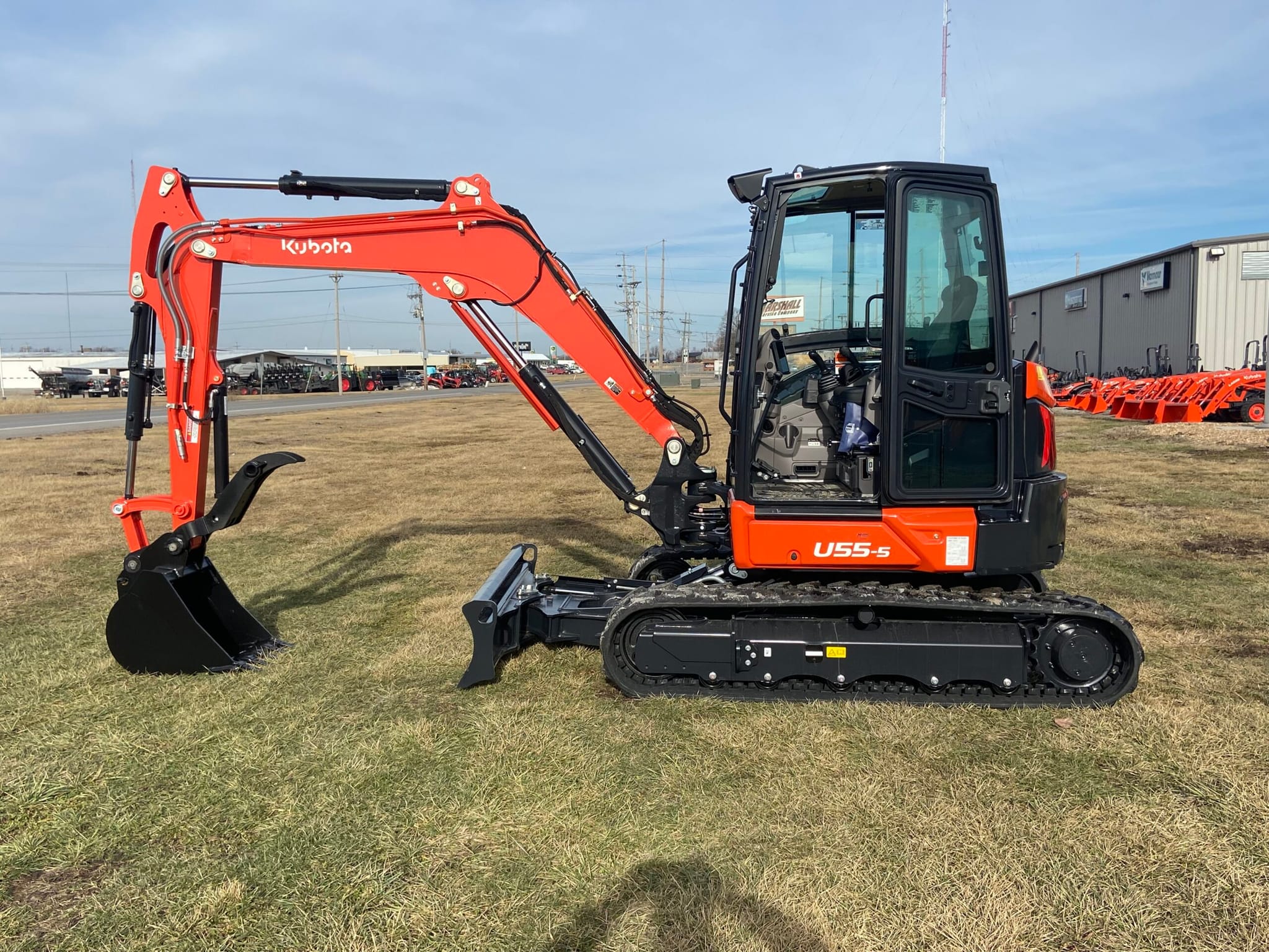 KUBOTA U55-5 ANGLE BLADE