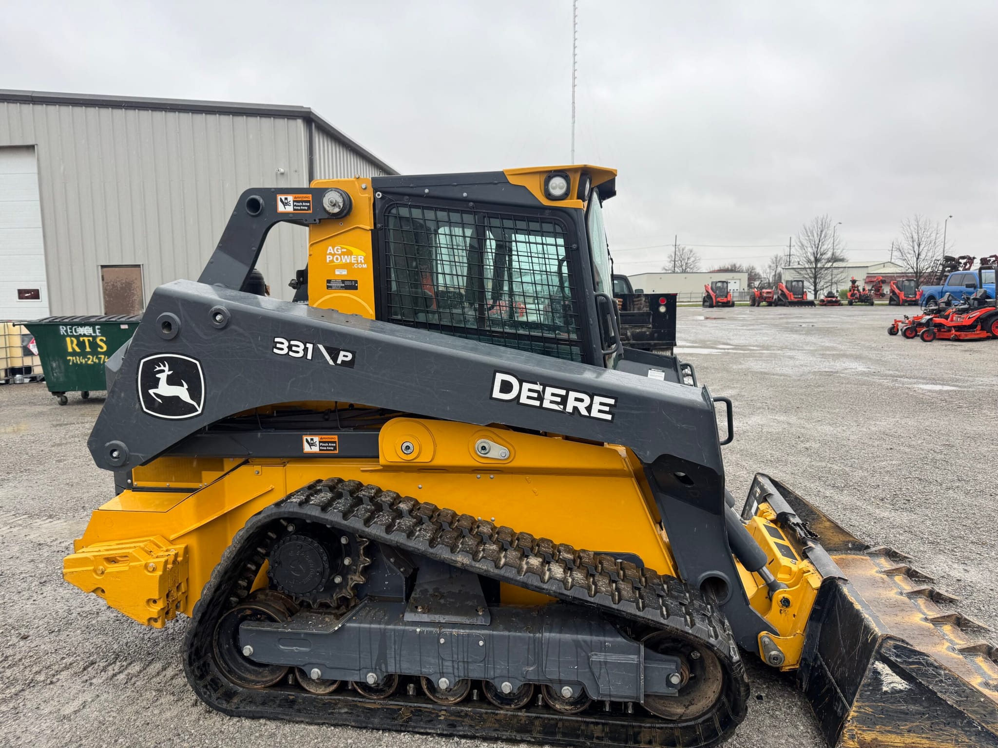 JOHN DEERE 331P