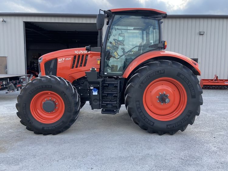 KUBOTA M7-154 DELUXE 30 SPEED