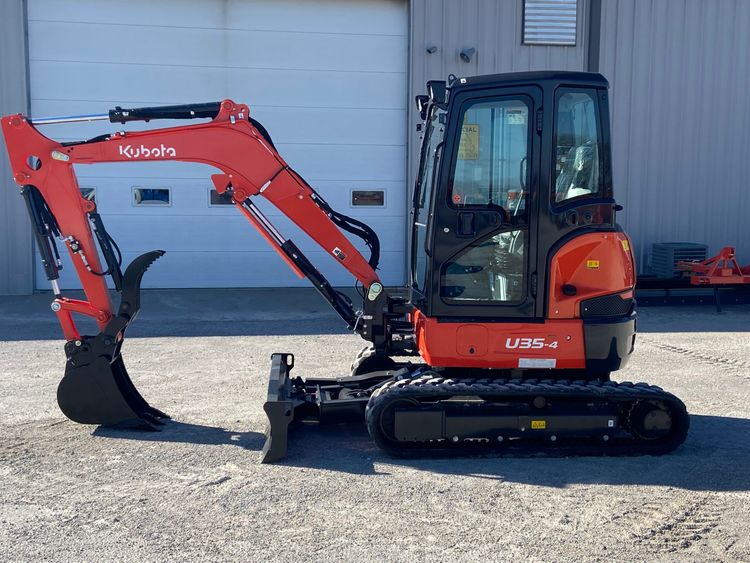 KUBOTA U35-4 ANGLE BLADE
