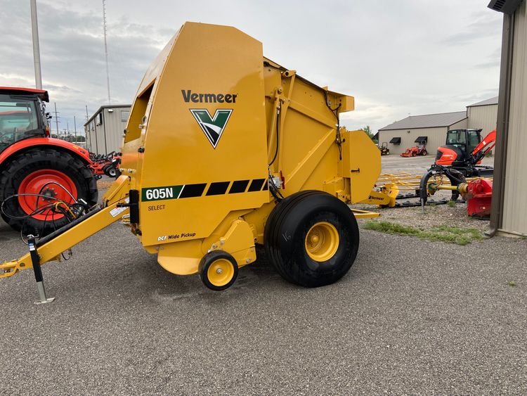 VERMEER 605N